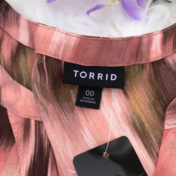 Torrid blouse multi print size 00 NWT - Picture 5 of 7